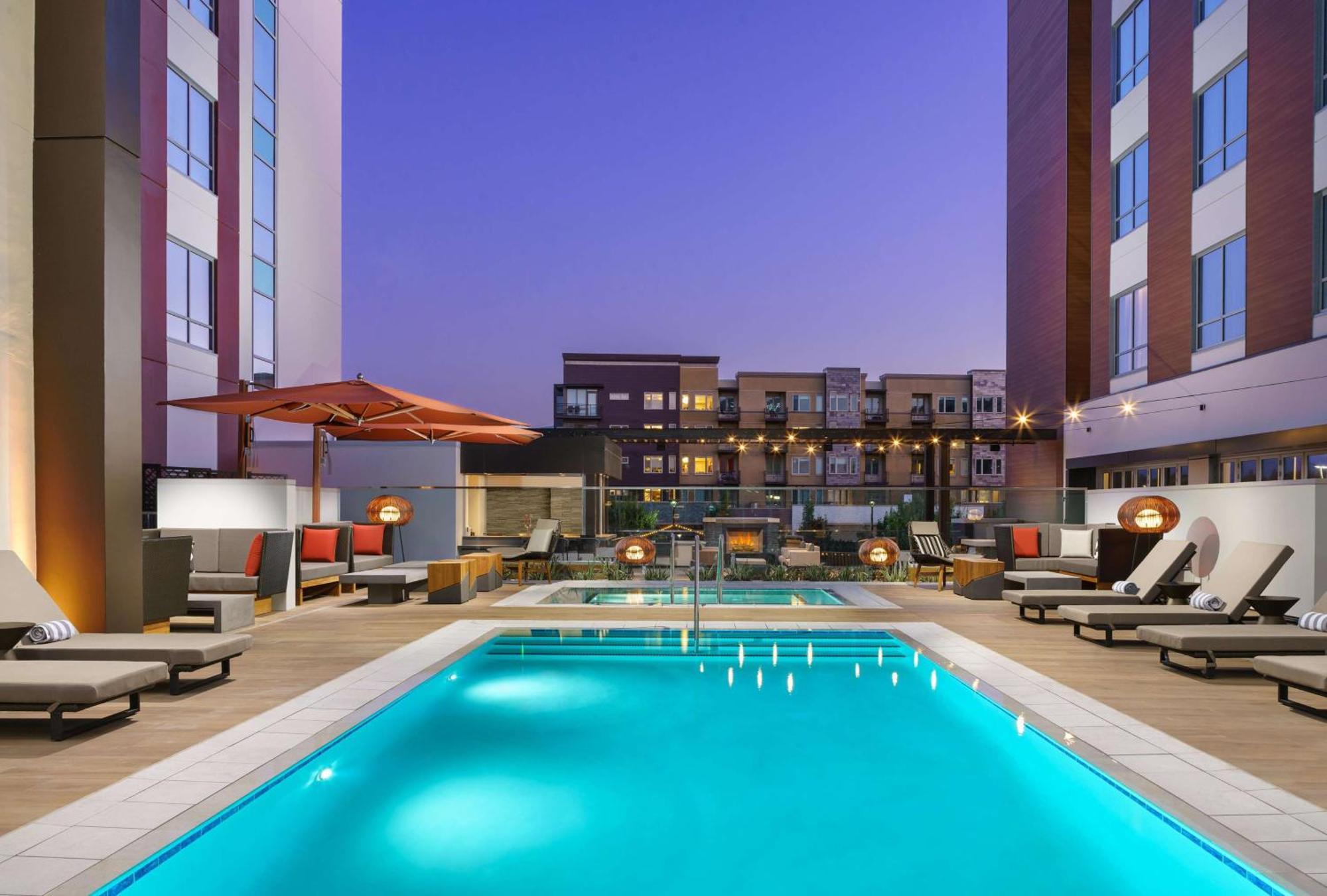 Hyatt Centric Mountain View Hotel Bagian luar foto