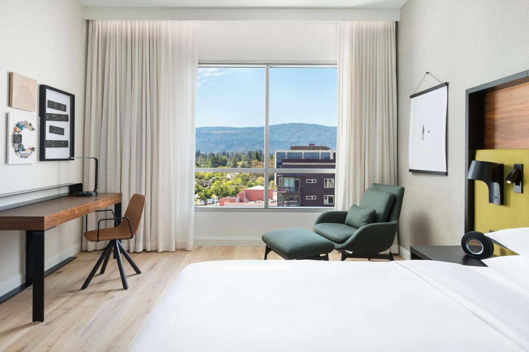 Hyatt Centric Mountain View Hotel Bagian luar foto